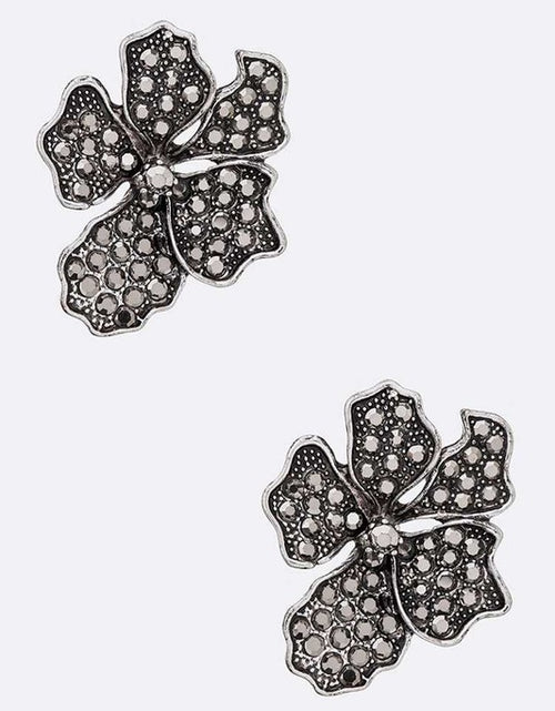 Load image into Gallery viewer, Crystal Flower Fashion Earrings
